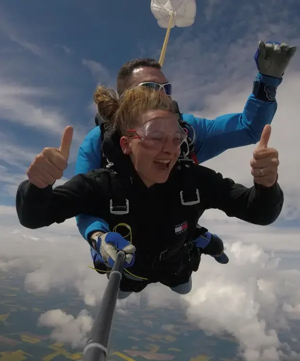 Saut en chute libre - mambanoir vidéo